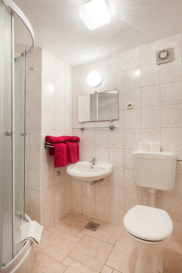 Vila Nela Tučepi Esterno foto
